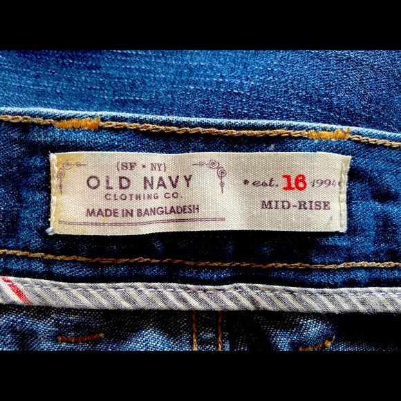 Old Navy Jean Shorts - Picture 5 of 6